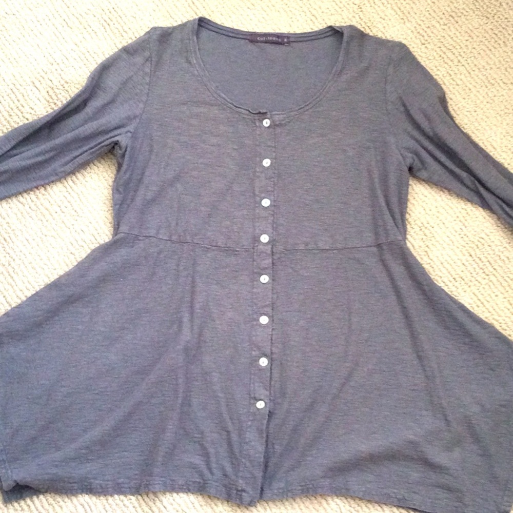 Fit ‘n flare gray cut loose tunic top size M